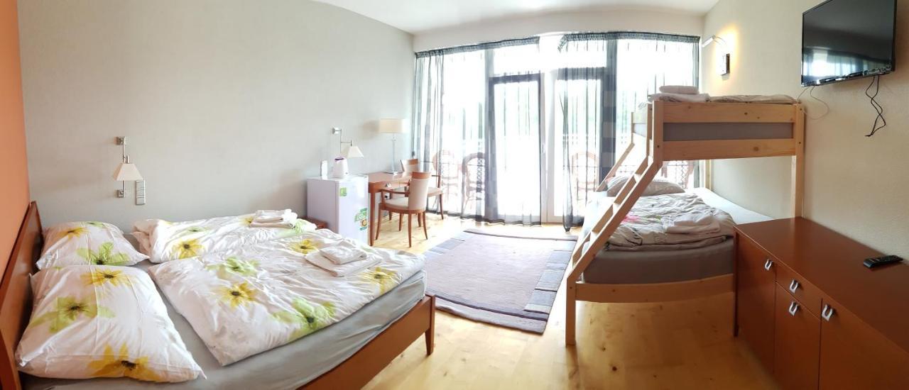 Apartmany Puerto Senec Extérieur photo